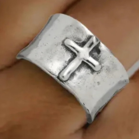 Fashion Jewelry Jewelry - Wide Band Rustic Hammered Silver Cross Ring Womens Size 7.5 Fashion Jewelry